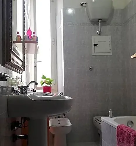 La Risorgente Oda ve Kahvaltı Roma
